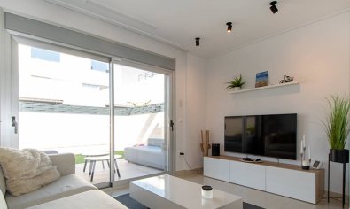Resale - Villa -
Ciudad Quesada