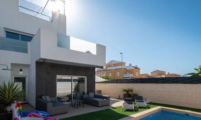 Resale - Villa -
Ciudad Quesada
