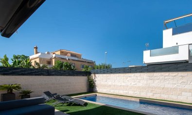 Resale - Villa -
Ciudad Quesada