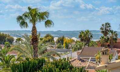 Reventa - Villa -
Torrevieja