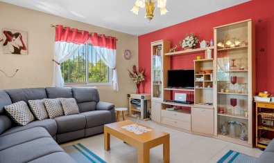 Resale - Villa -
Ciudad Quesada