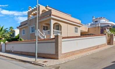 Resale - Villa -
Ciudad Quesada
