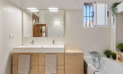 Reventa - Finca -
Catral