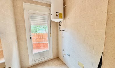 Reventa - Apartamento / piso -
Formentera del Segura