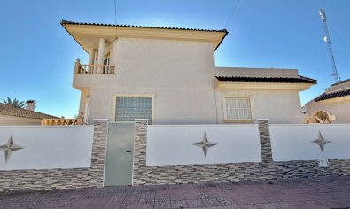 Reventa - Villa -
Ciudad Quesada