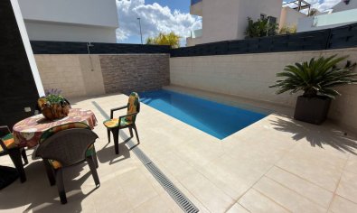 Bestaande bouw - Villa -
Benijofar