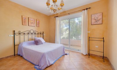 Bestaande bouw - Chalet -
San Miguel de Salinas