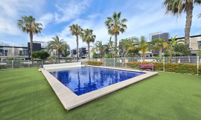 Resale - Apartment -
Orihuela Costa - Villamartín *