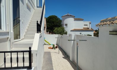 Resale - Villa -
Entre Naranjos - Vistabella - Vista Bella Golf Resort