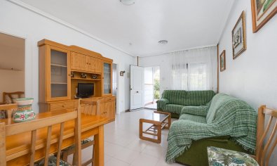 Reventa - Bungalow -
Torrevieja - playa de los naufragos