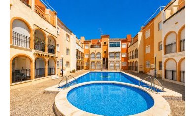 Reventa - Bungalow -
Torrevieja - playa de los naufragos