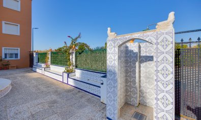 Reventa - Bungalow -
Torrevieja - playa de los naufragos