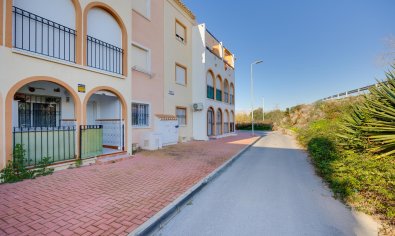 Reventa - Bungalow -
Torrevieja - playa de los naufragos