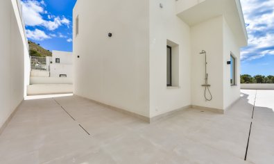 Obra nueva - Villa -
Finestrat