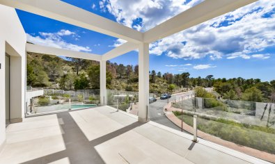 Obra nueva - Villa -
Finestrat