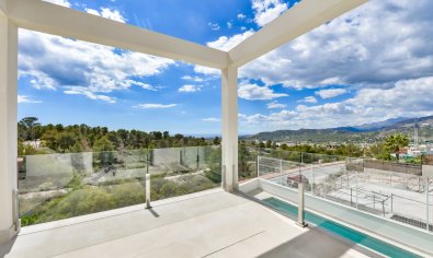 Obra nueva - Villa -
Finestrat