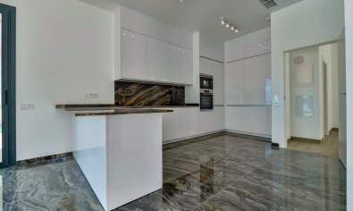 Obra nueva - Villa -
Finestrat