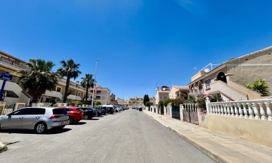 Reventa - Ático -
Orihuela Costa - La Zenia
