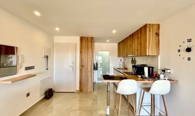 Modern corner apartment with ocean views in Pilar de la Horadada