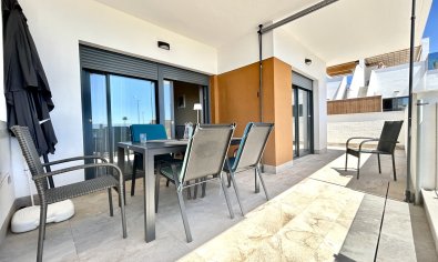 Modern corner apartment with ocean views in Pilar de la Horadada