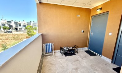 Modern corner apartment with ocean views in Pilar de la Horadada