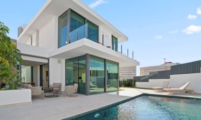 Nieuwbouw Woningen - Villa -
Benidorm