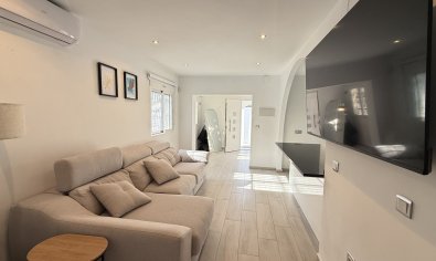 Bestaande bouw - Villa -
Villamartín - Villamartin