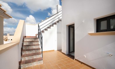 Obra nueva - Casa Adosada -
Cox