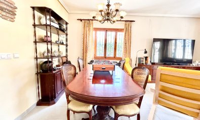 Bestaande bouw - Villa -
Orihuela Costa - La Zenia