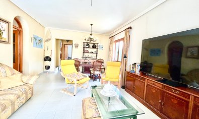 Bestaande bouw - Villa -
Orihuela Costa - La Zenia