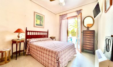 Bestaande bouw - Villa -
Orihuela Costa - La Zenia