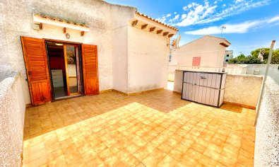 Bestaande bouw - Villa -
Orihuela Costa - La Zenia
