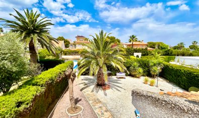 Bestaande bouw - Villa -
Orihuela Costa - La Zenia