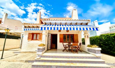 Bestaande bouw - Villa -
Orihuela Costa - La Zenia