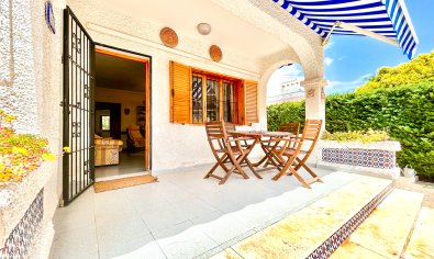Bestaande bouw - Villa -
Orihuela Costa - La Zenia