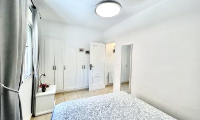 Resale - Villa -
Torrevieja - Los Balcones