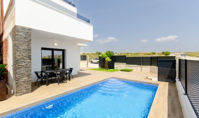 Nieuwbouw Woningen - Villa -
Vistabella