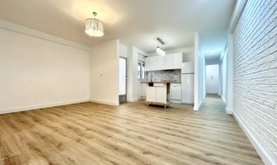 Modern 3-bedroom apartment in downtown Torrevieja