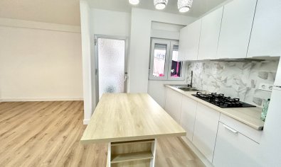 Modern 3-bedroom apartment in downtown Torrevieja