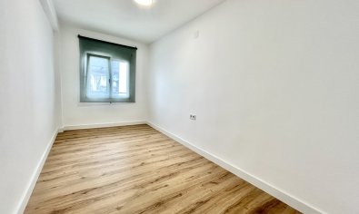 Modern 3-bedroom apartment in downtown Torrevieja
