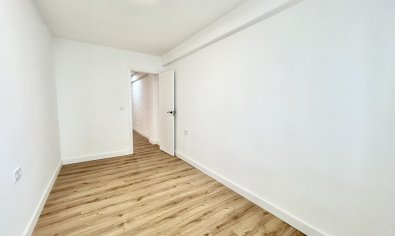 Modern 3-bedroom apartment in downtown Torrevieja