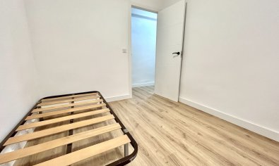 Modern 3-bedroom apartment in downtown Torrevieja