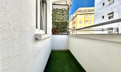 Modern 3-bedroom apartment in downtown Torrevieja