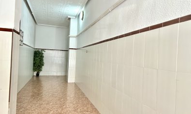 Modern 3-bedroom apartment in downtown Torrevieja
