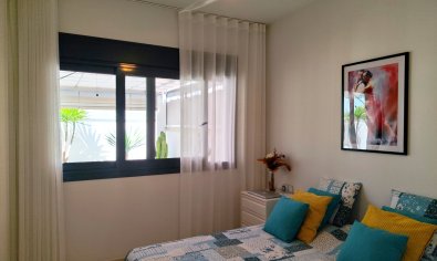 Villa moderna con piscina privada en San Miguel de Salinas