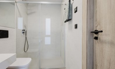 Bestaande bouw - Villa -
Algorfa - Campo de Golf - Algorfa