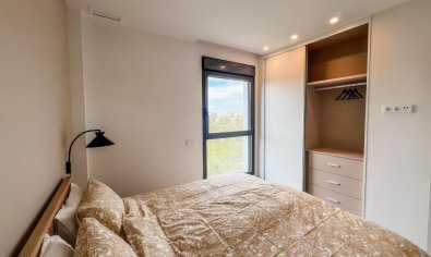 Reventa - Apartamento -
Orihuela Costa - Las Colinas Golf