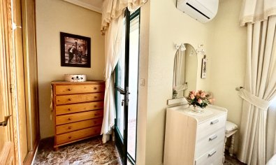 Bestaande bouw - Herenhuis -
Orihuela Costa - La Zenia
