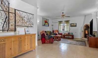Resale - Finca -
Catral