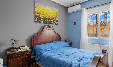 Resale - Finca -
Catral
